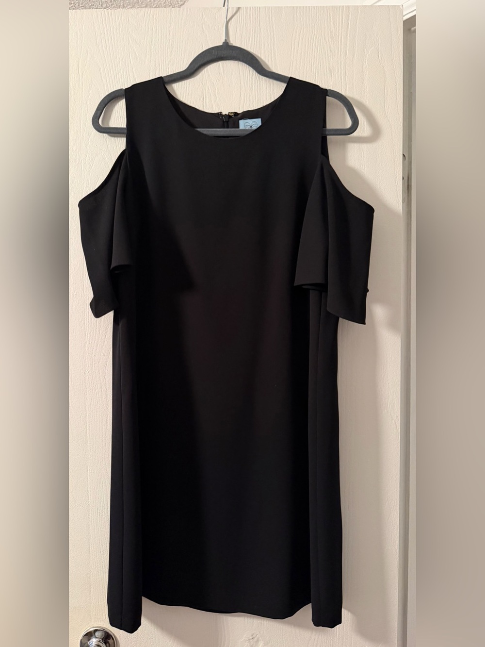 CeCe Black Cold Shoulder Shift Mini Cocktail Dress